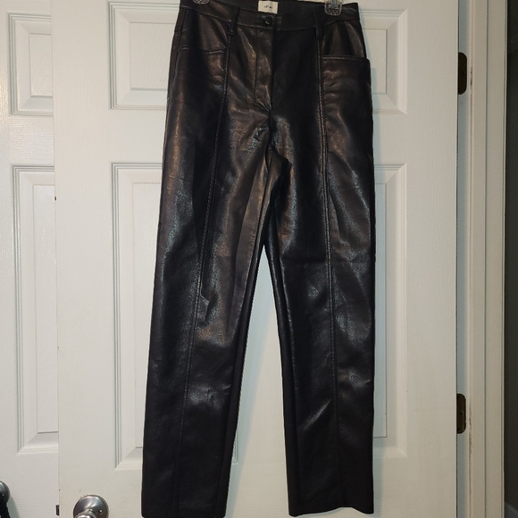 Wilfred Aritzia Vegan Leather Pants Women's Size 4 Black Straight Leg - Picture 1 of 10